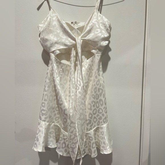 White pearly leopard print babydoll dress - Picture 1 of 4